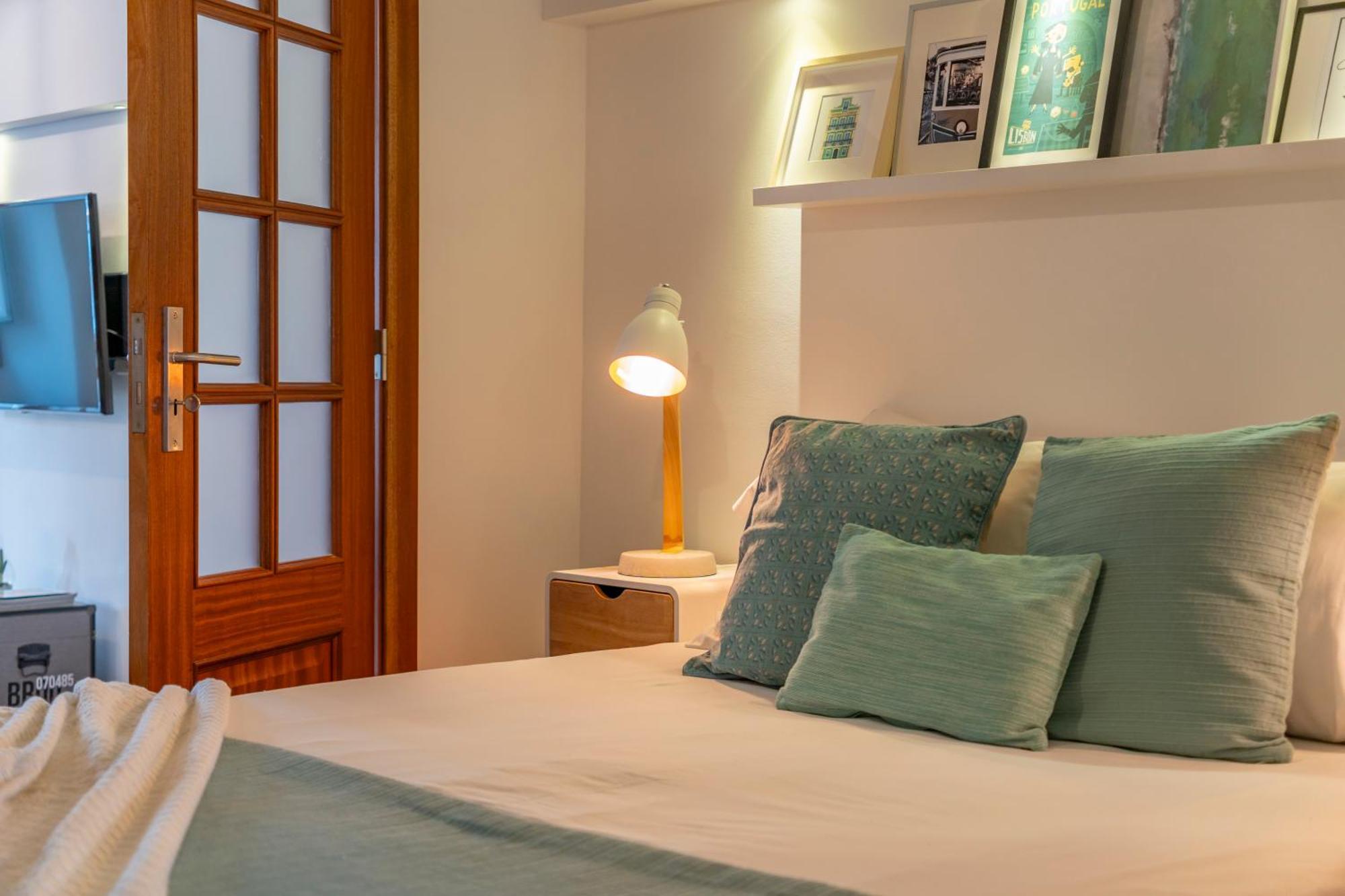 Superb Apartments Overlooking Graca In リスボン 部屋 写真