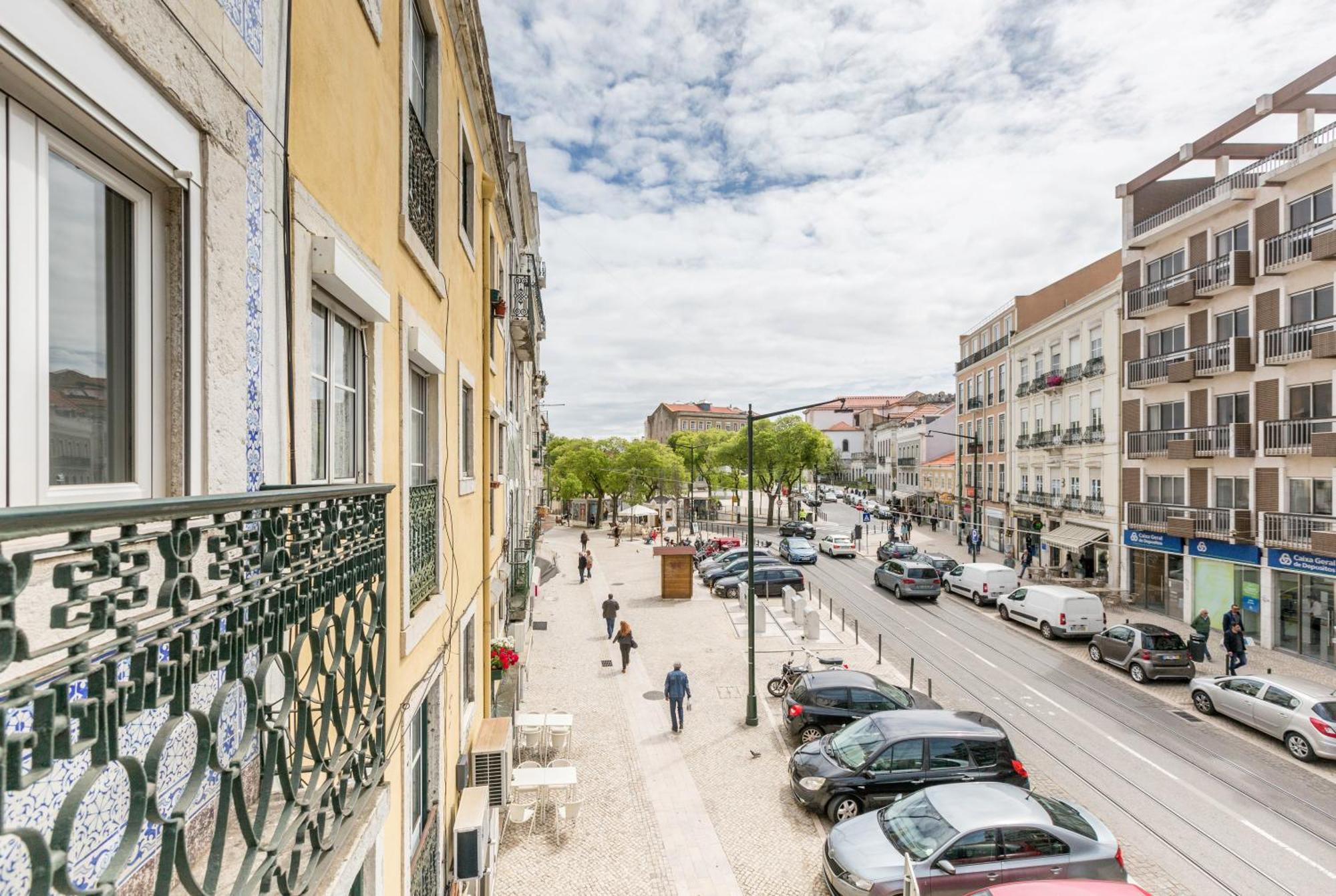 Superb Apartments Overlooking Graca In リスボン エクステリア 写真